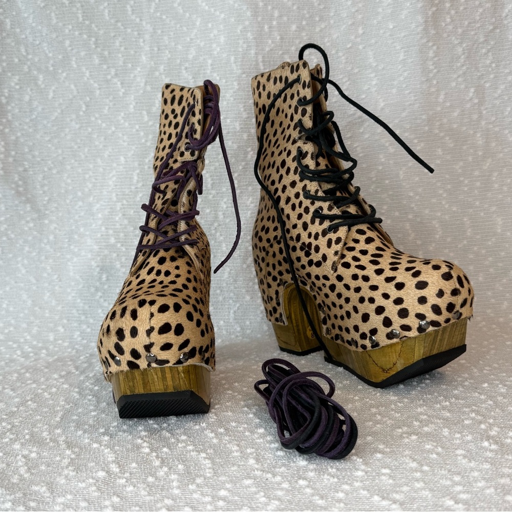 Fluevog Arc Rainbow Clog – Pelo Baby Leopard Cheetah, Size 8 (New & Unworn!)